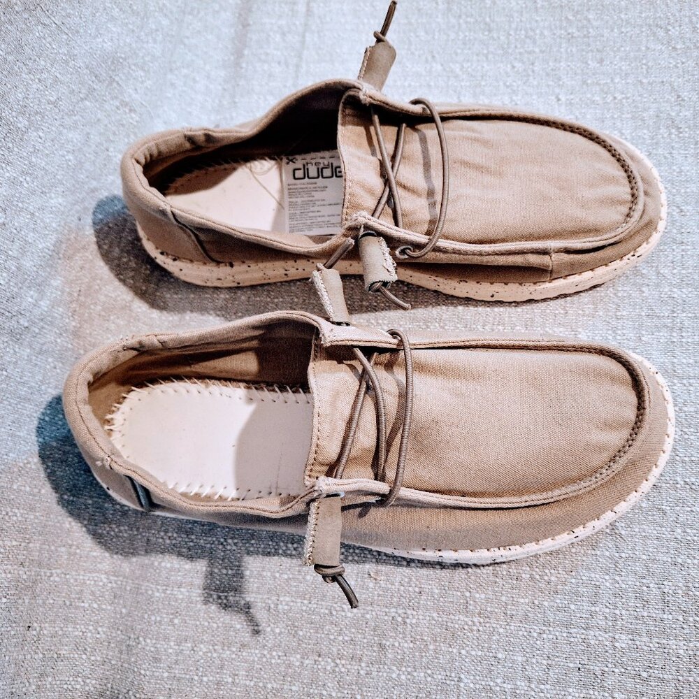 Hey Dude Women’s Wendy Slip On Loafer Sz 8 Grey Light Weight Sneaker